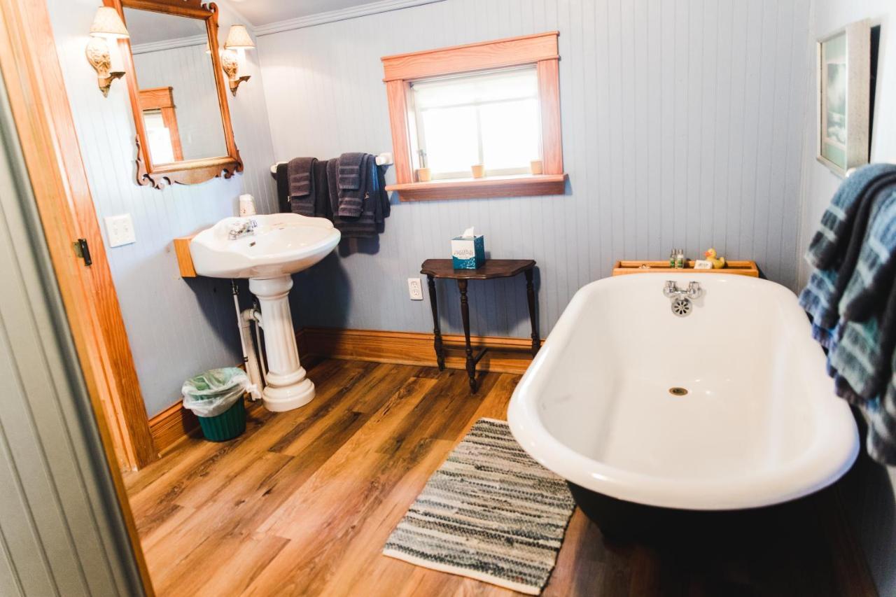 Roanoke Island Inn Manteo Bagian luar foto